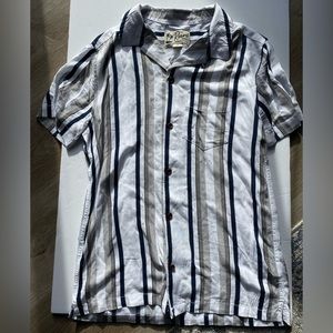 Men’s stripped button down short sleeve